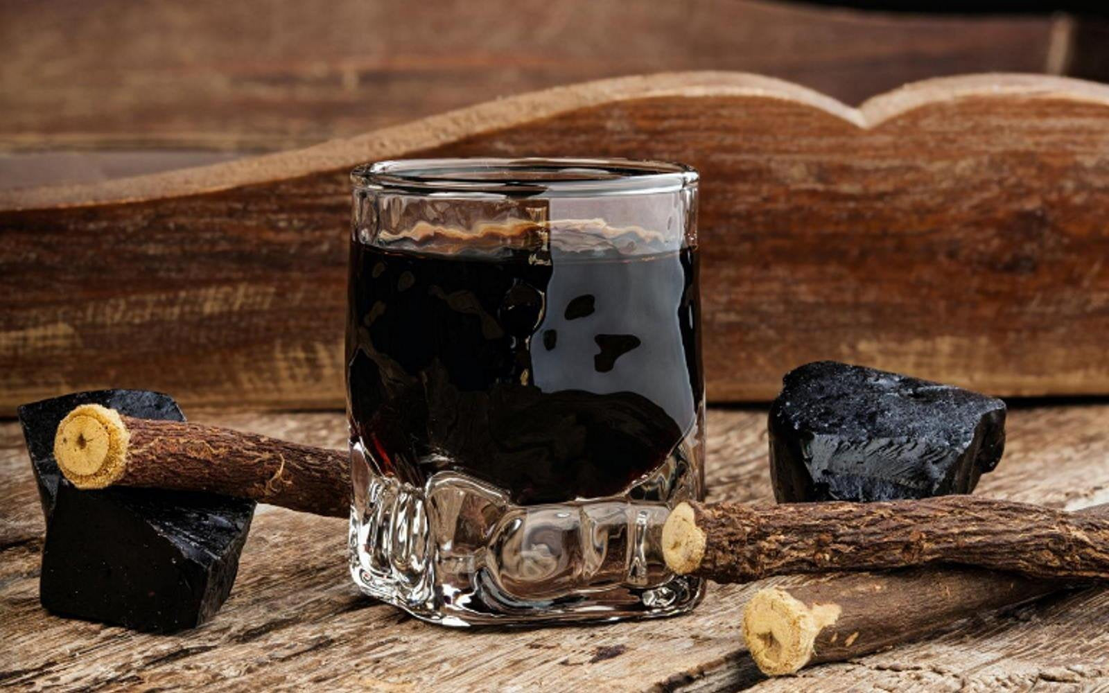 Homemade Liquorice Liqueur-Liquorice Recipes