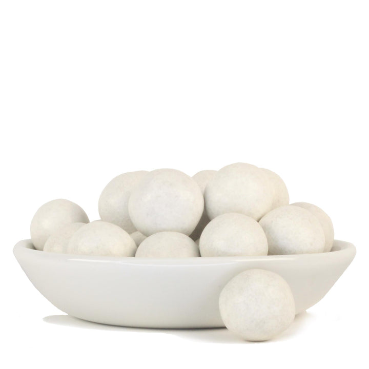 Meenk Snowballs – Liquorice & Belgian Milk With A Crunchy Sugar Shell